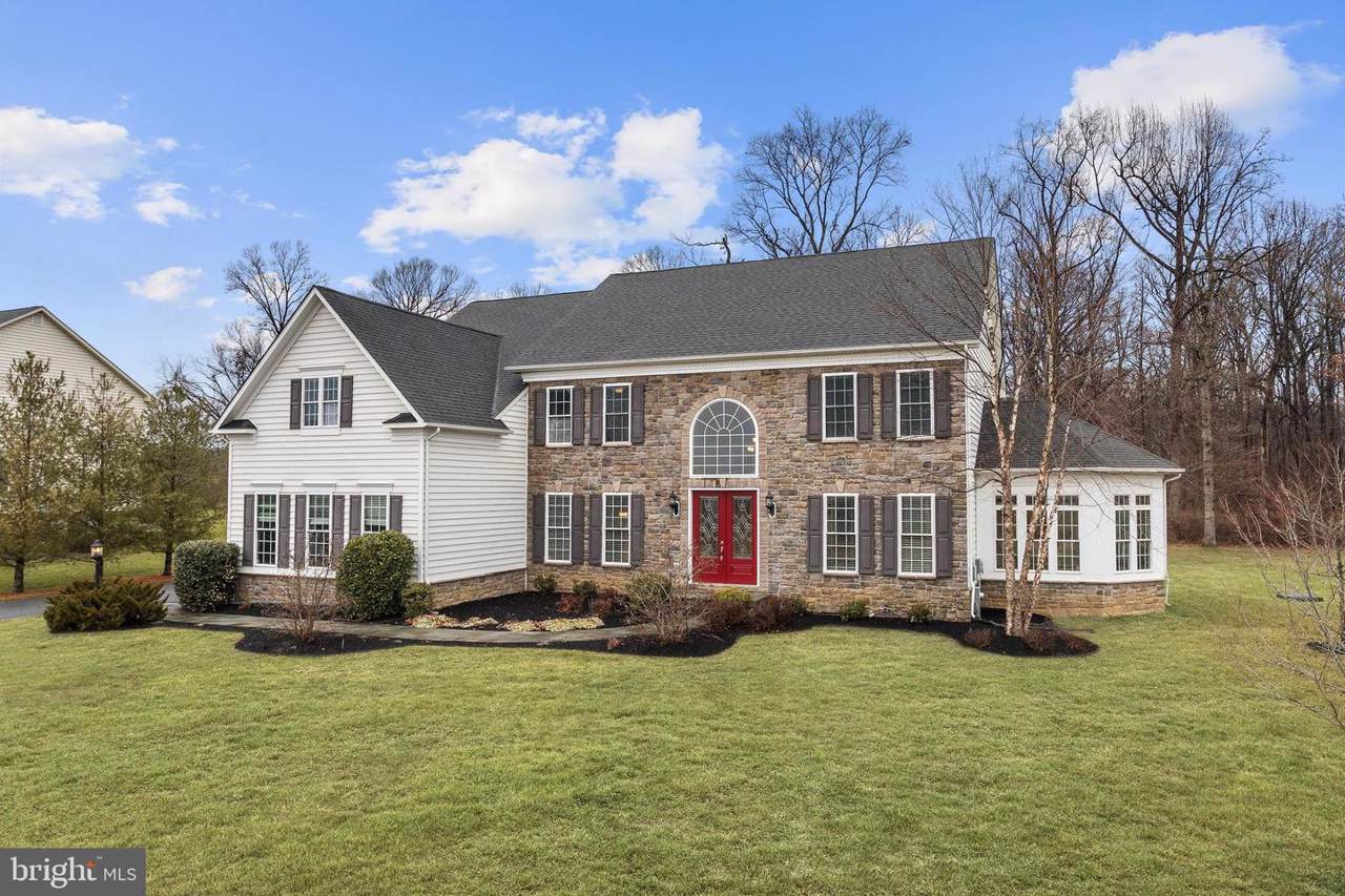 4611 Sheppard Manor Drive - Photo 1