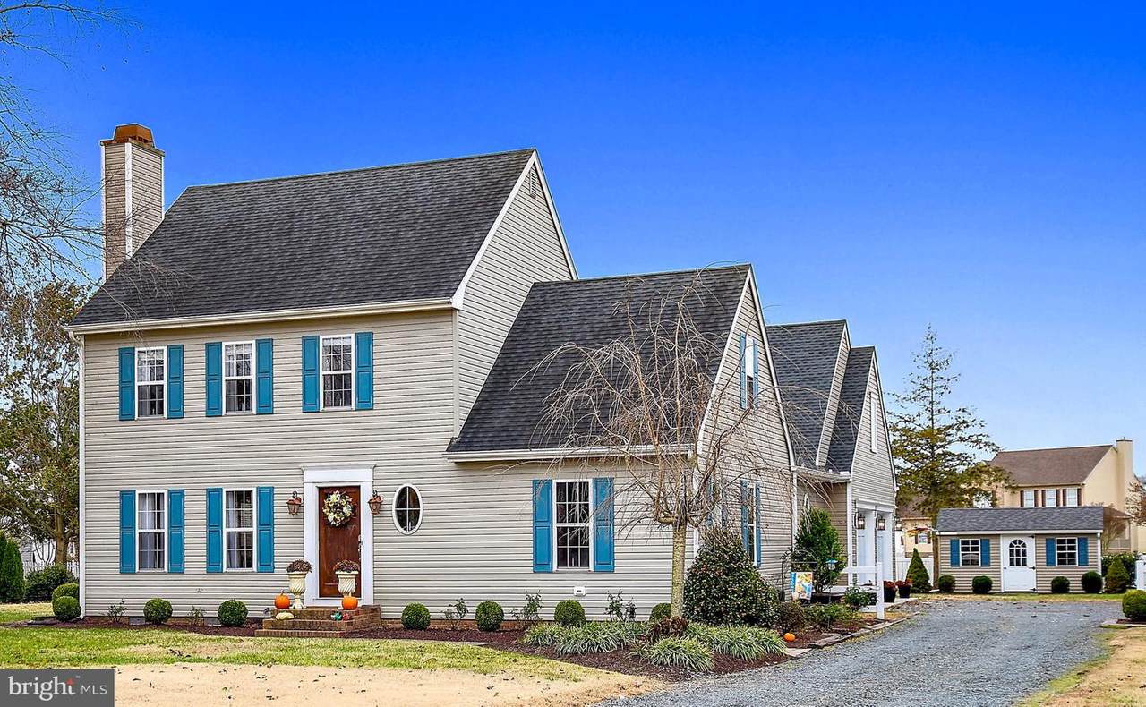 6139 Oxbridge Drive - Photo 1