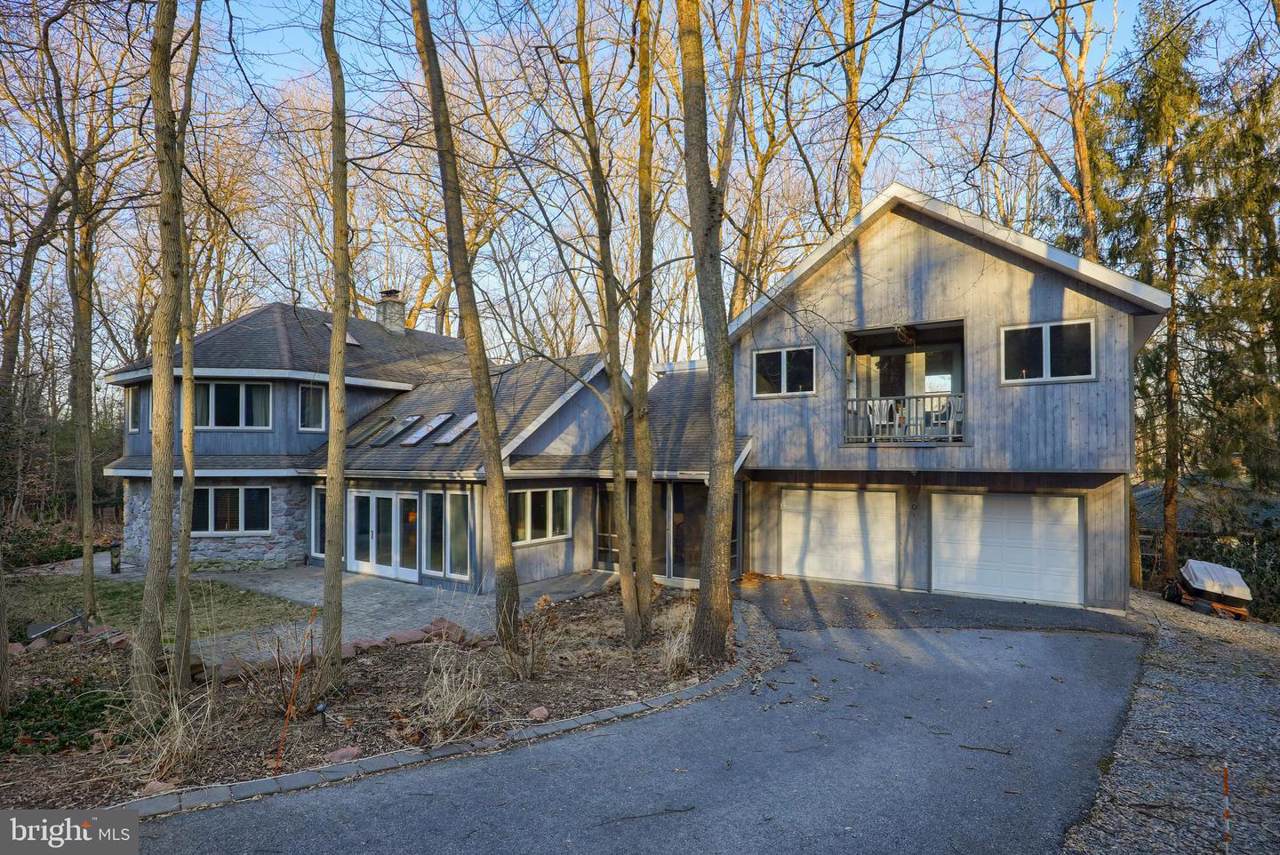 201 Lebanon Avenue - Photo 1