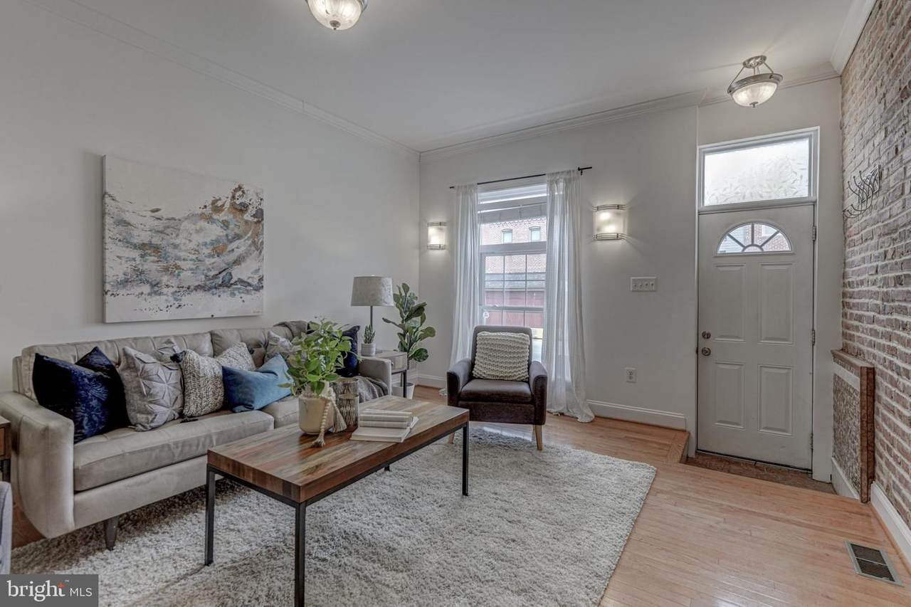 602 East Avenue - Photo 1