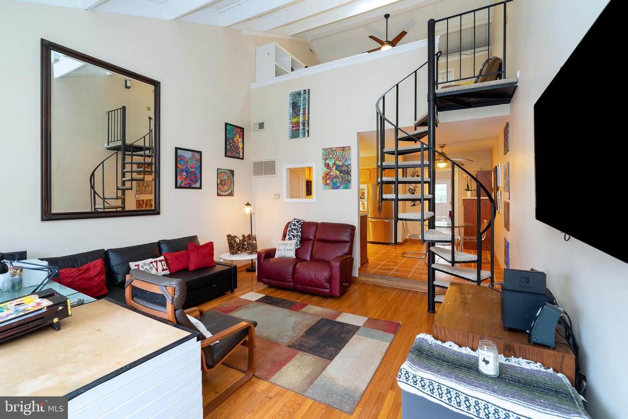 20-B Oscar Hammerstein Way - Photo 1