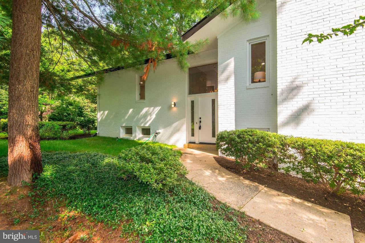11307 Shore Road - Photo 1