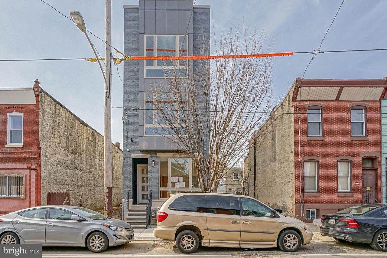 1544 20TH Street - Photo 1
