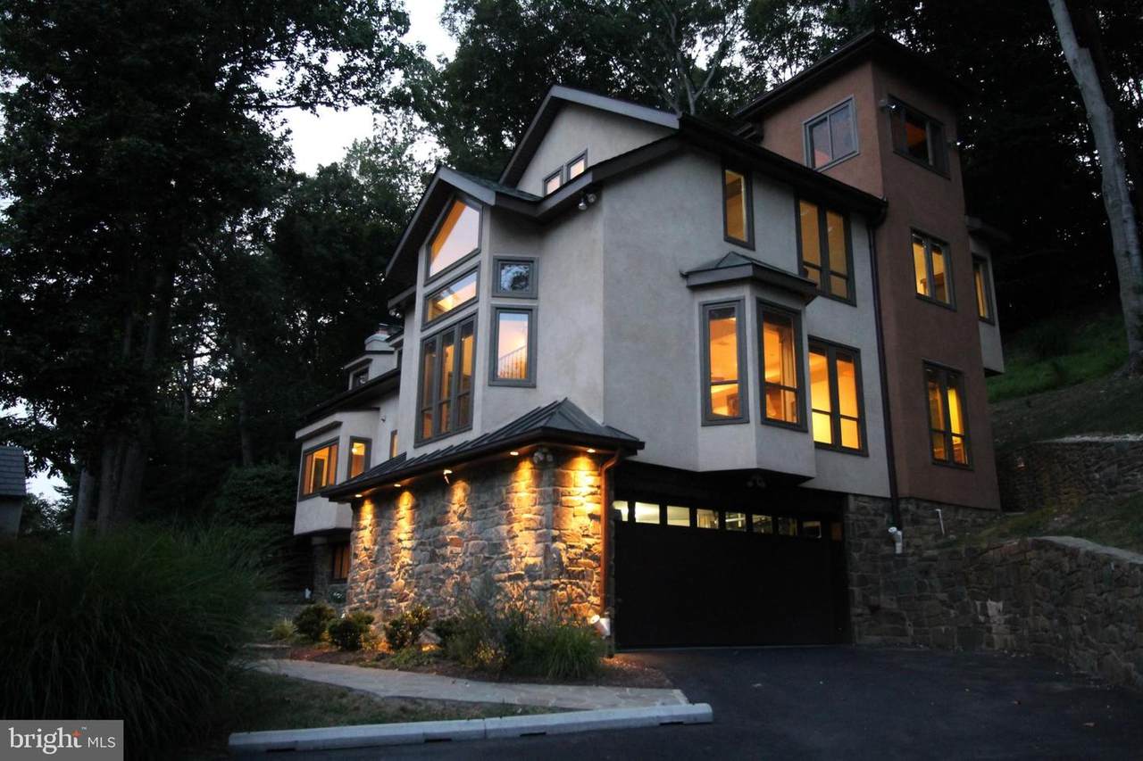 9919 Macarthur Boulevard - Photo 1