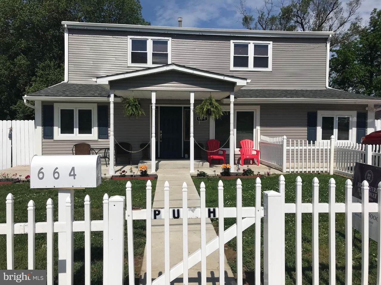 664 Windsor Avenue - Photo 1