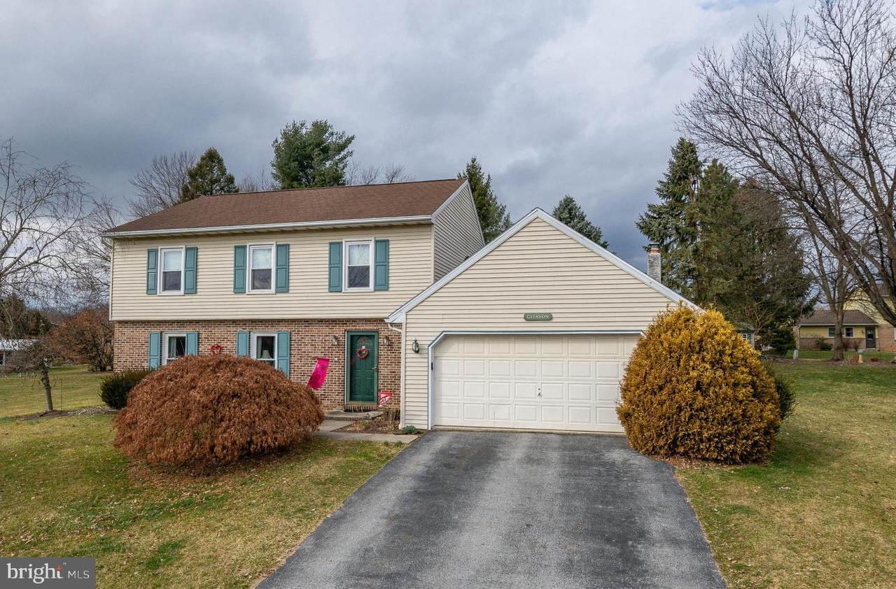 46 Buckingham Drive - Photo 1