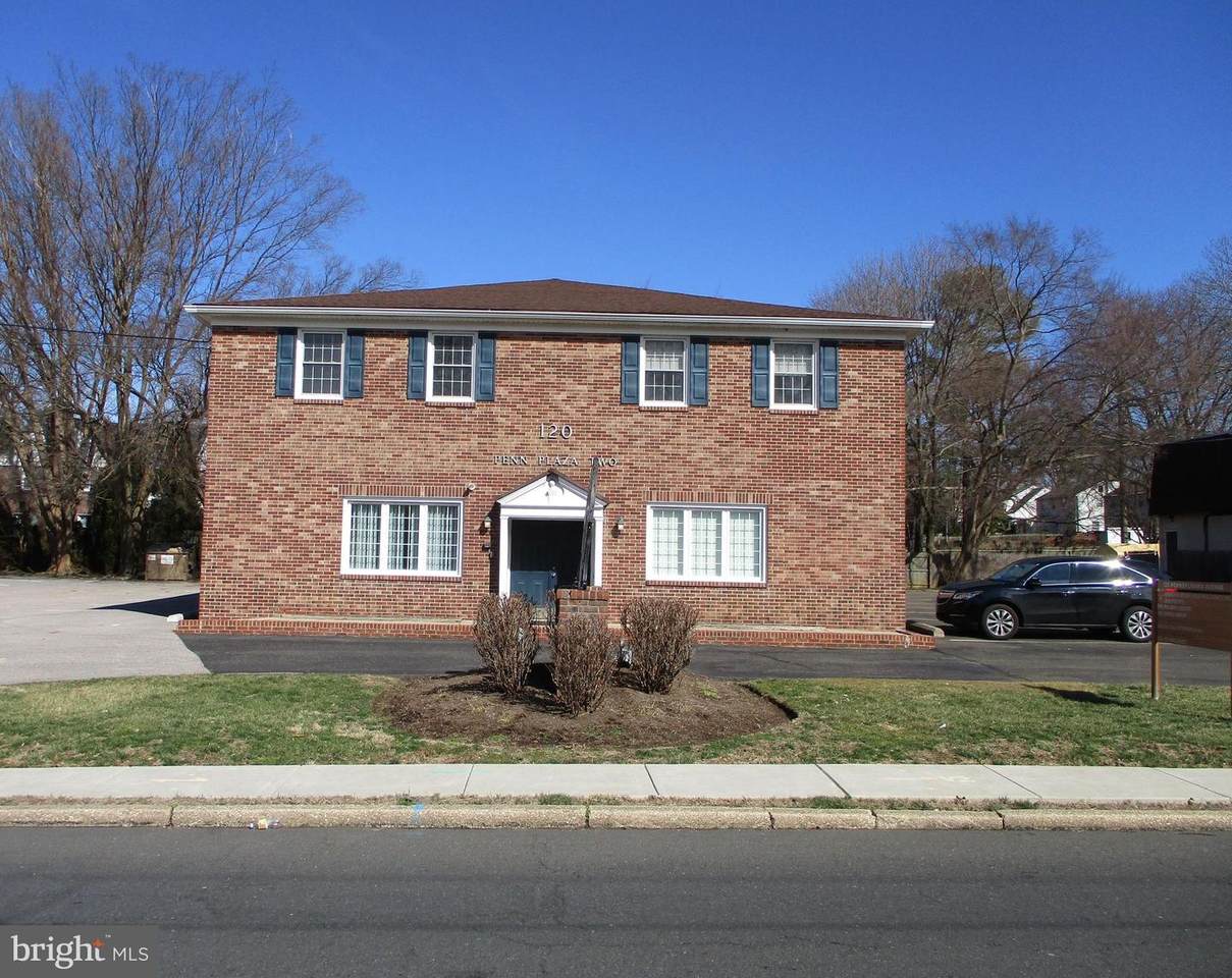 120 Pennsylvania Avenue - Photo 1