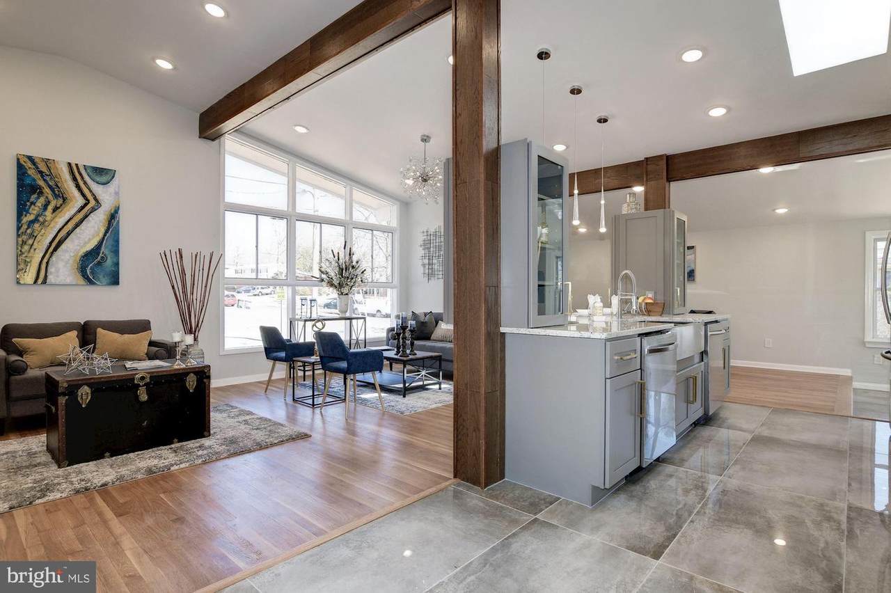 602 Sisson Street - Photo 1