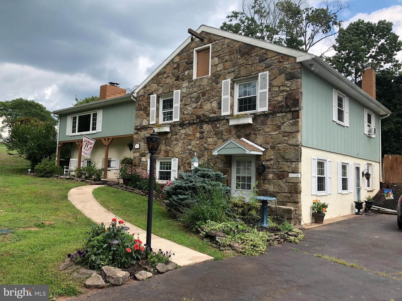 301 Smith Road - Photo 1