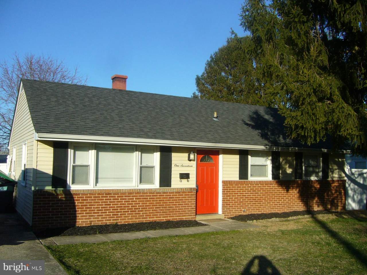117 Festone Avenue - Photo 1