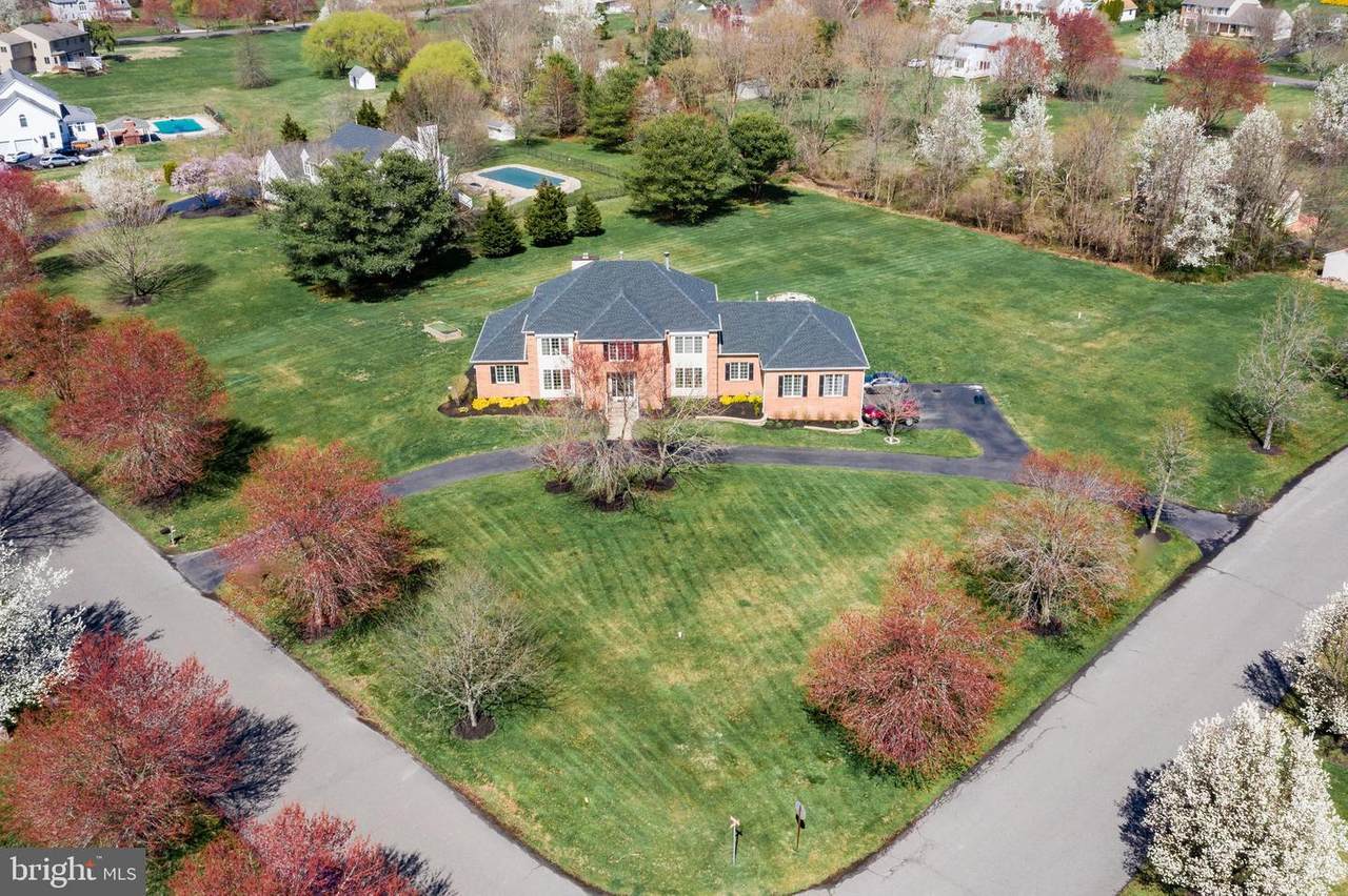 9 Bridle Path - Photo 1