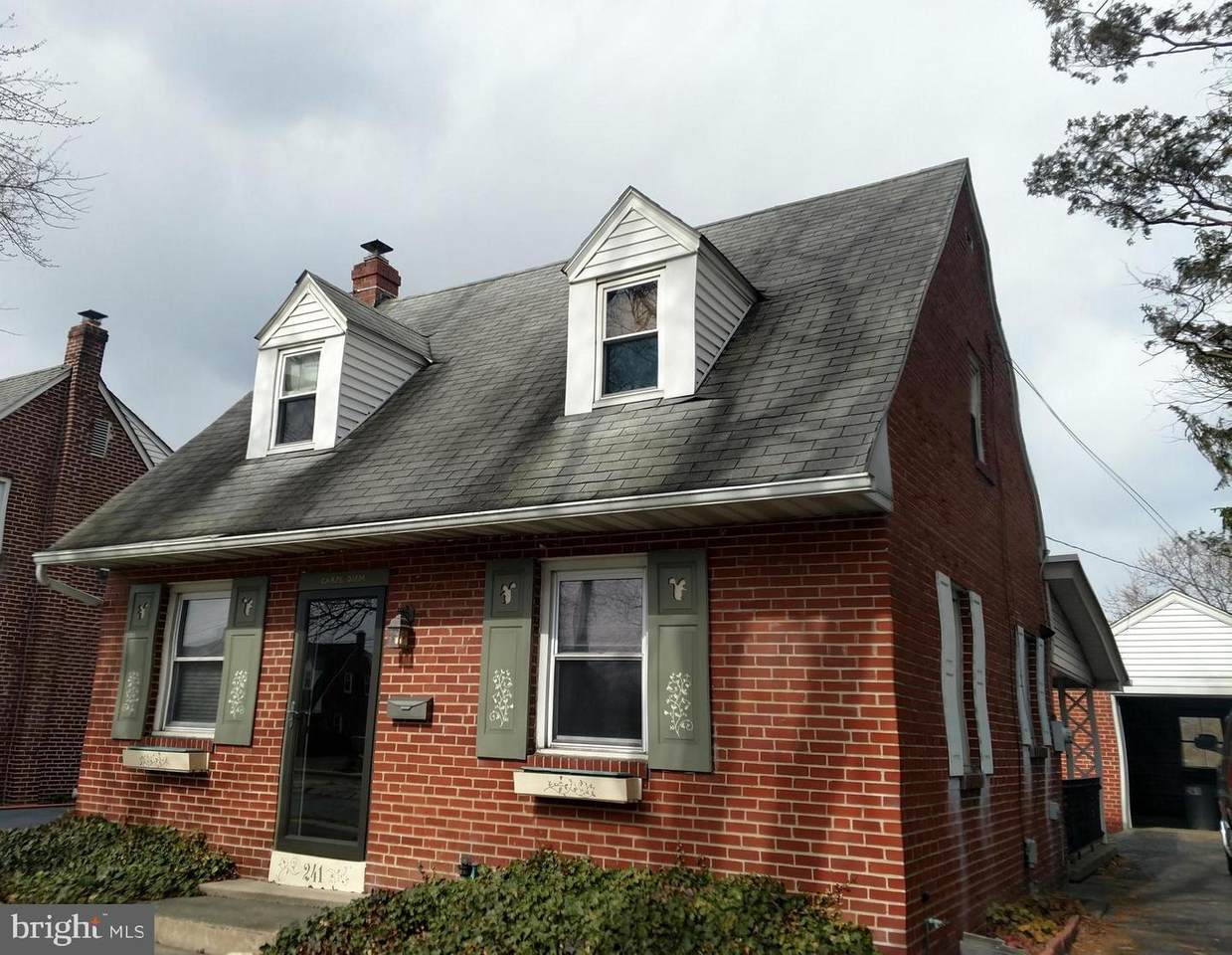 241 King Street - Photo 1