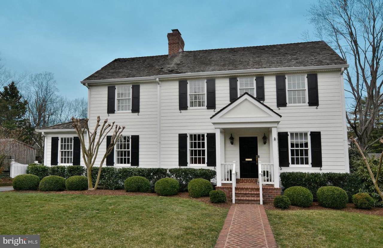 10002 Summit Avenue - Photo 1