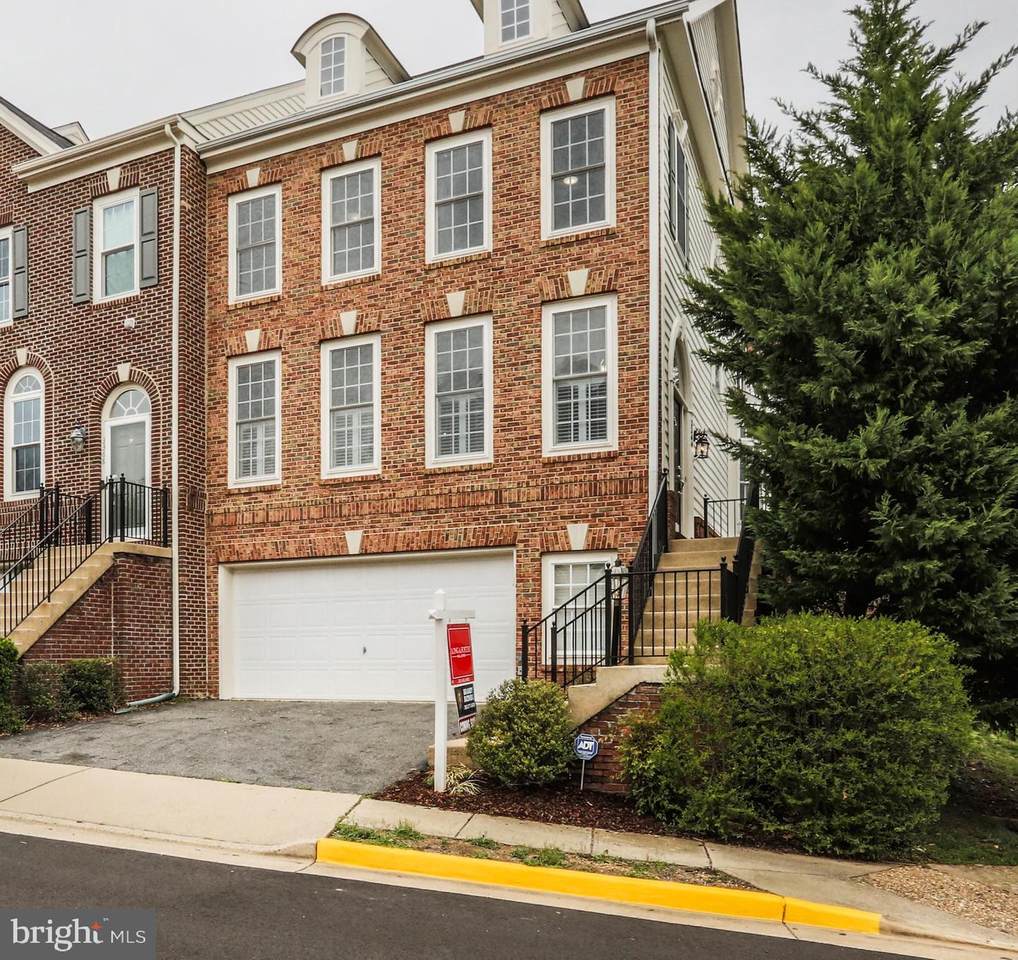 3366 Wilton Crest Court - Photo 1