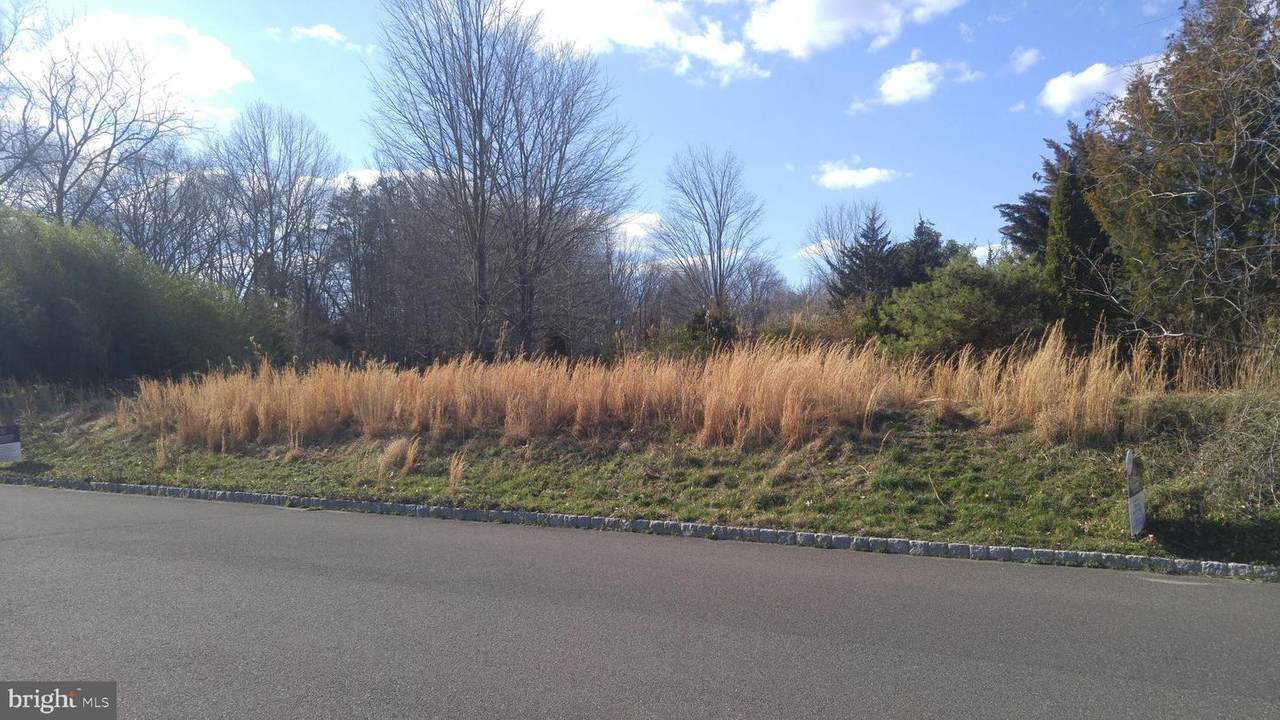 50 Sussex Avenue - Photo 1