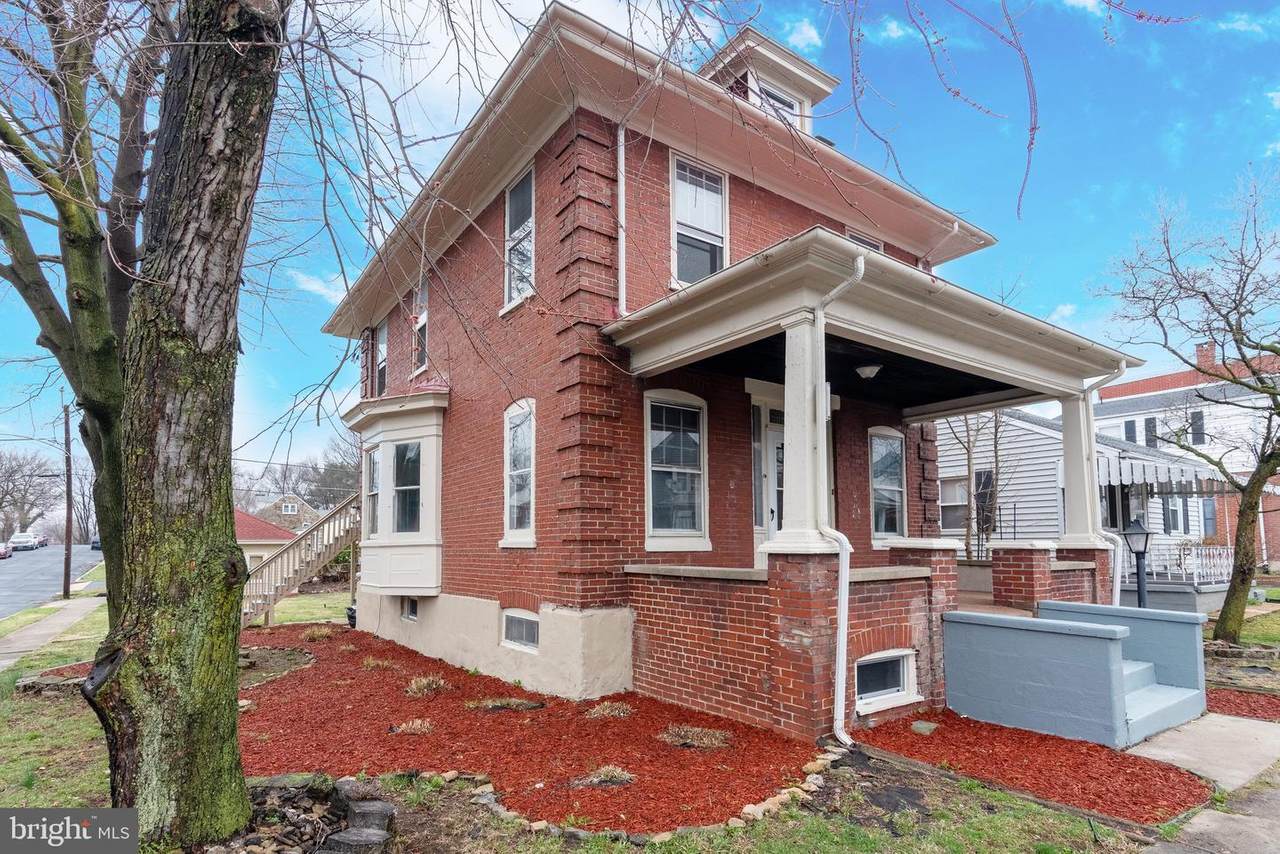 300 Raymond Street - Photo 1