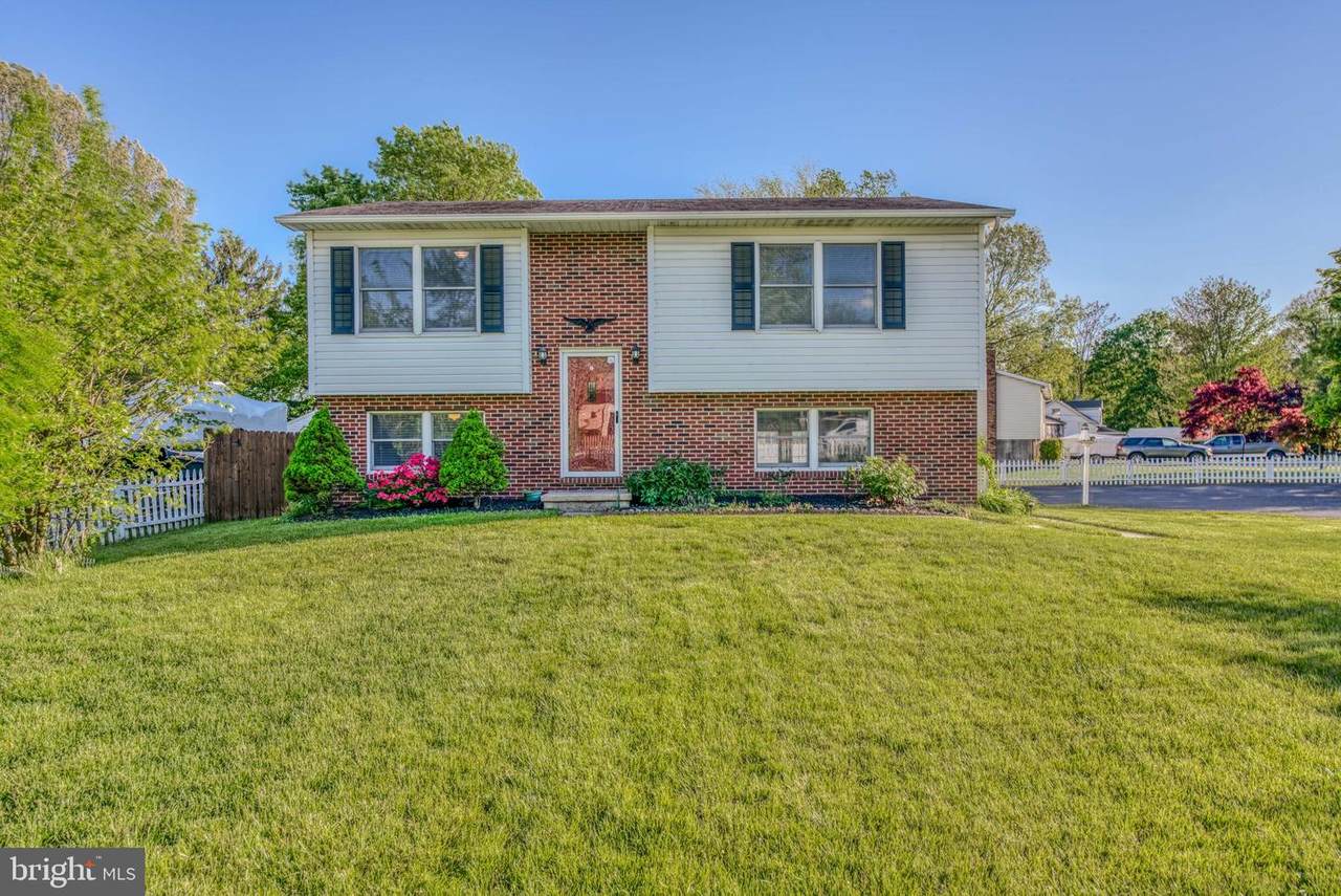 227 Philadelphia Avenue - Photo 1