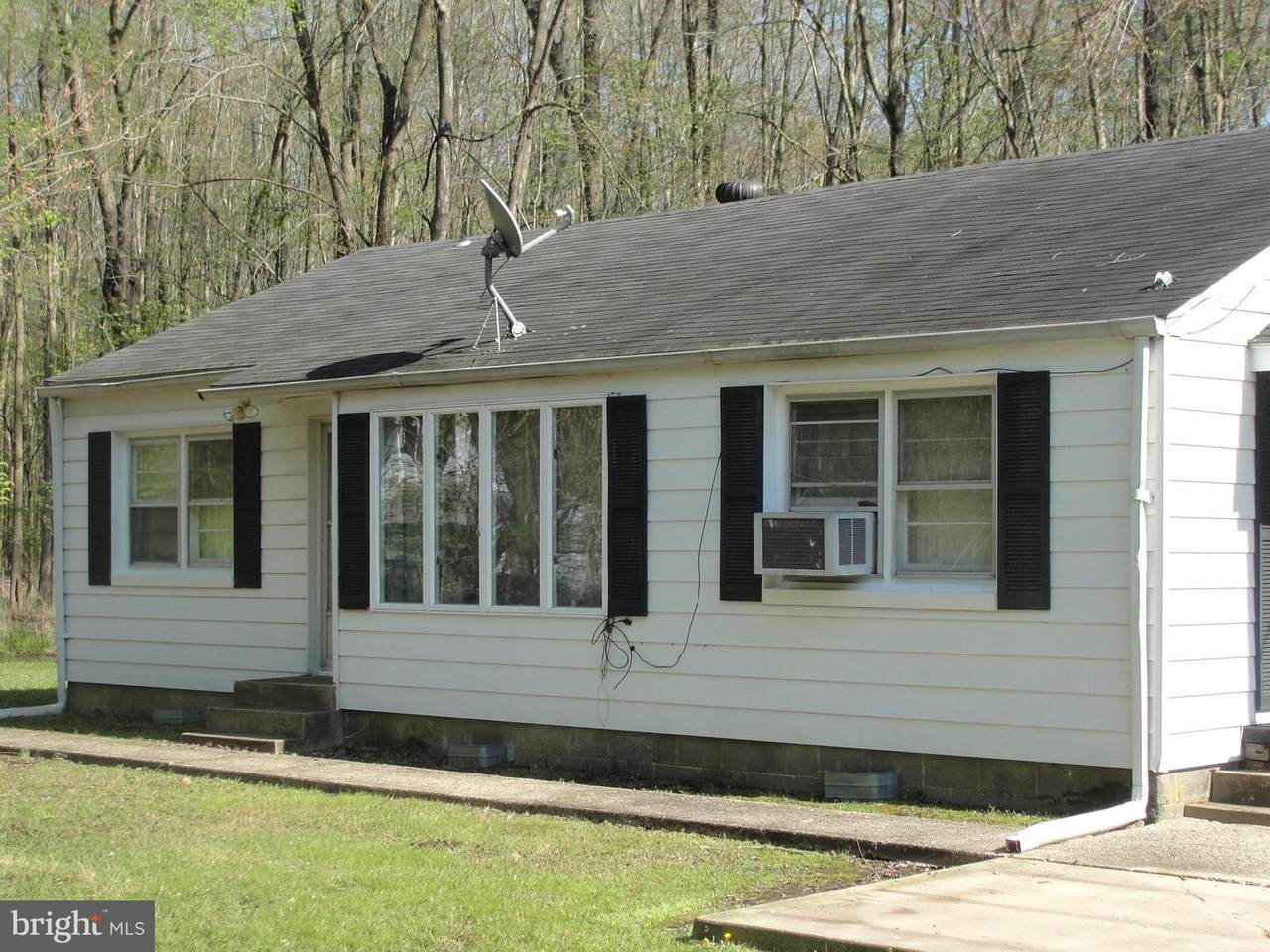 5323 Browns Way - Photo 1