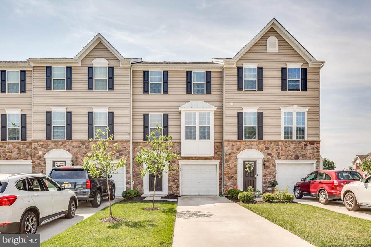 53 Benford Lane - Photo 1