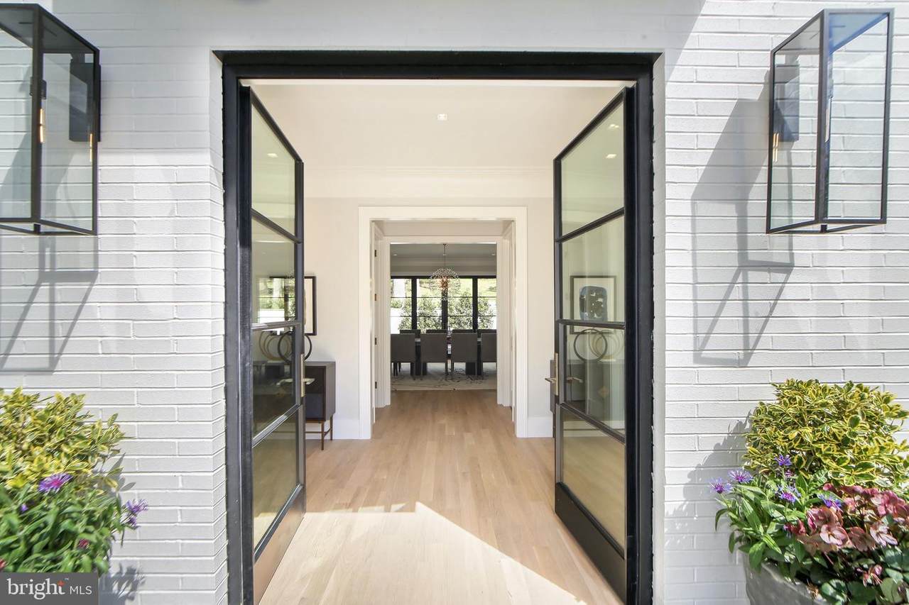 6707 Radnor Road - Photo 1
