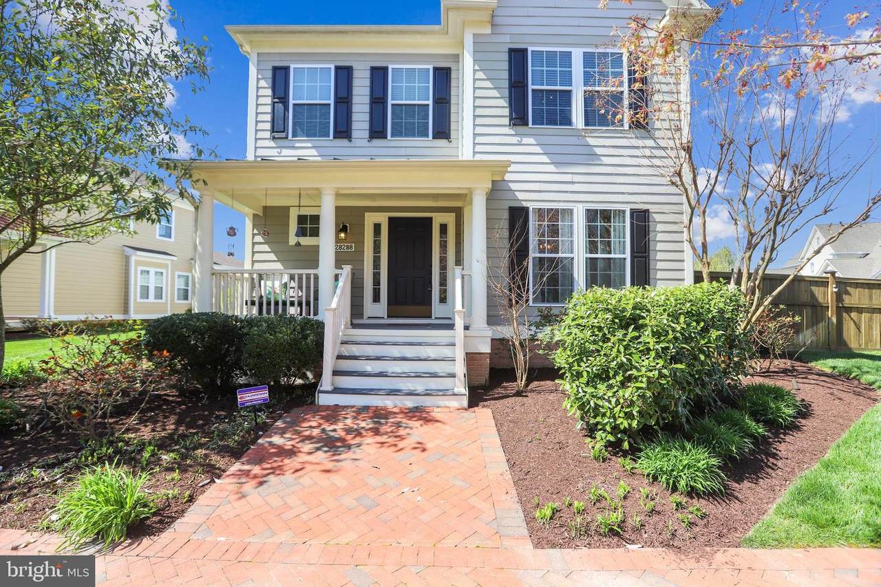 28288 Hemmersley Street - Photo 1