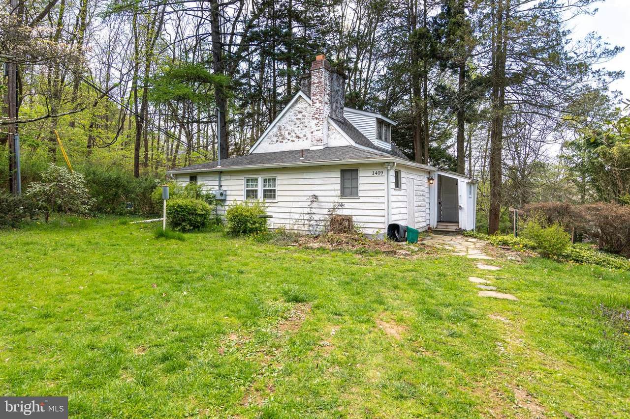 1409 Manley Road - Photo 1