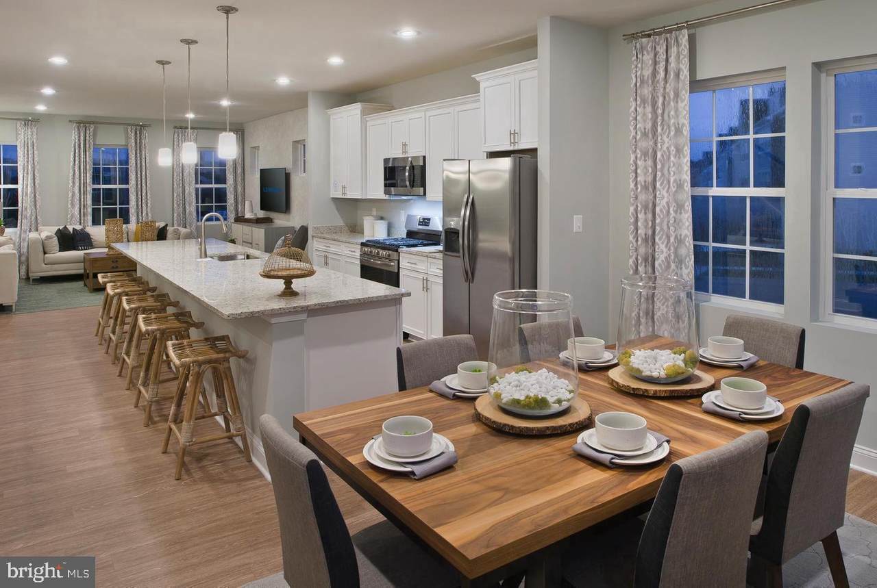 45401 Englewood Way - Photo 1