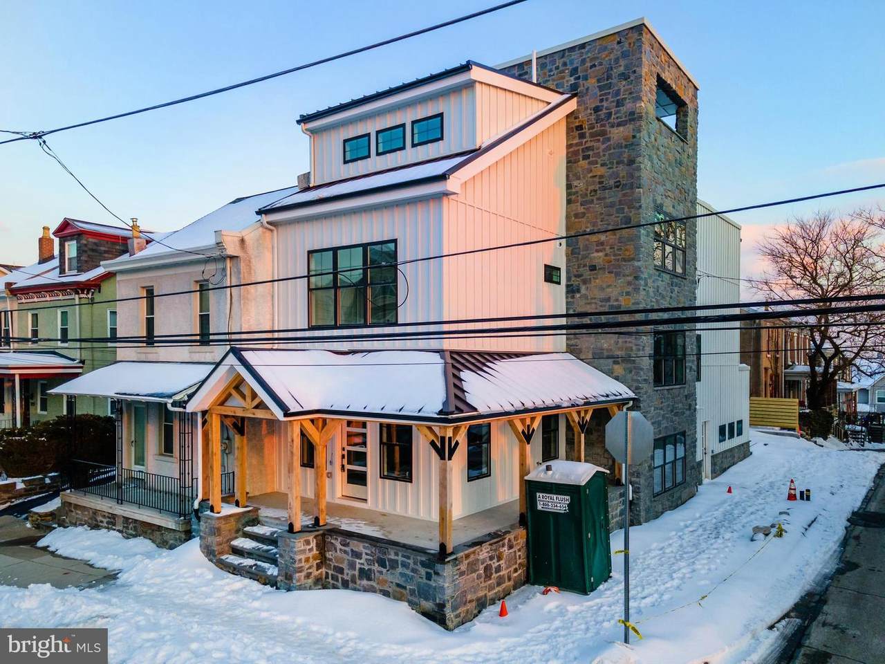 283 Hermitage Street - Photo 1
