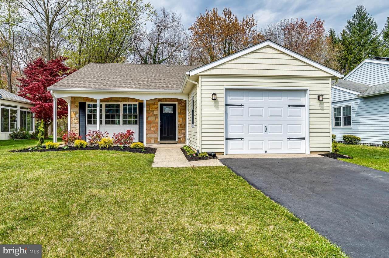 87 Dorchester Drive - Photo 1