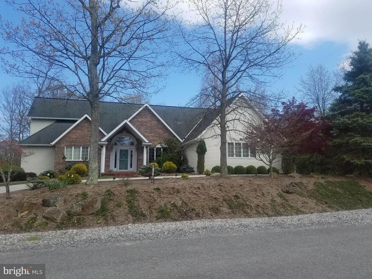 1030 Cherrywood Avenue - Photo 1