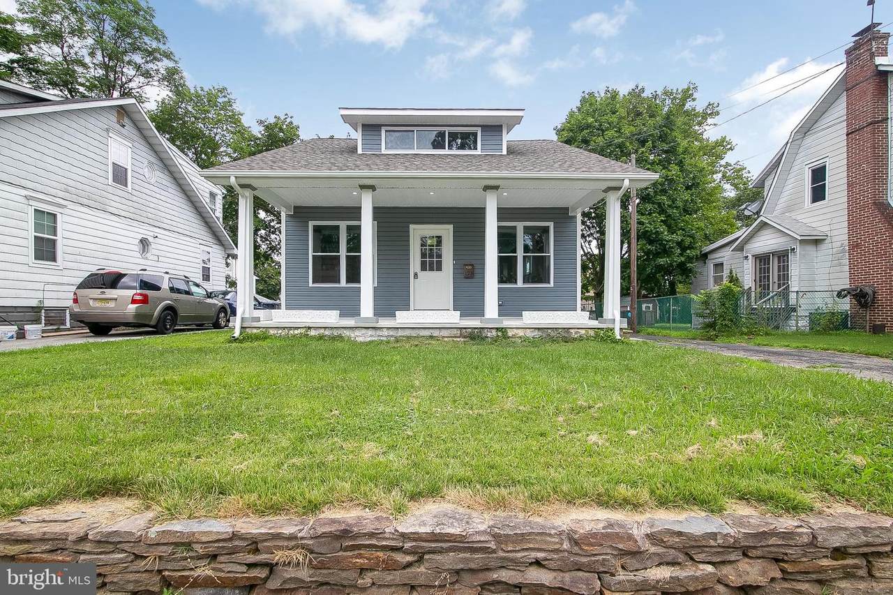 128 Maple Avenue - Photo 1