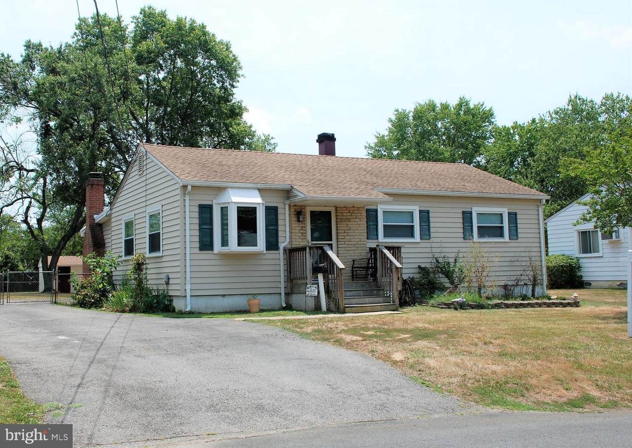 1435 G Street - Photo 1
