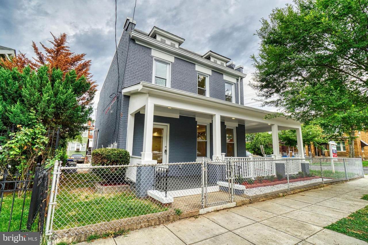 1334 T Street - Photo 1