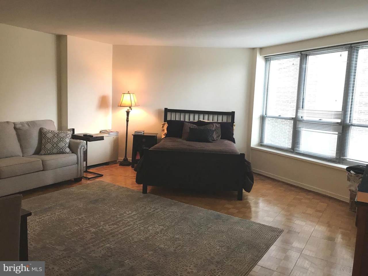 224-30 Rittenhouse Square - Photo 1