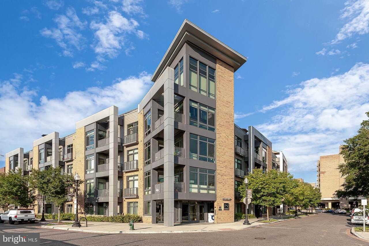 525 Water Street - Photo 1