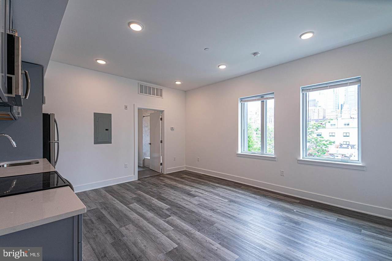 1520 South Street - Photo 1