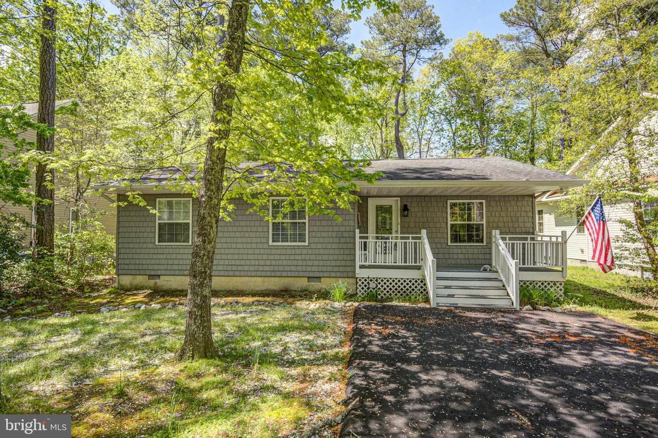 184 Sandyhook Road - Photo 1