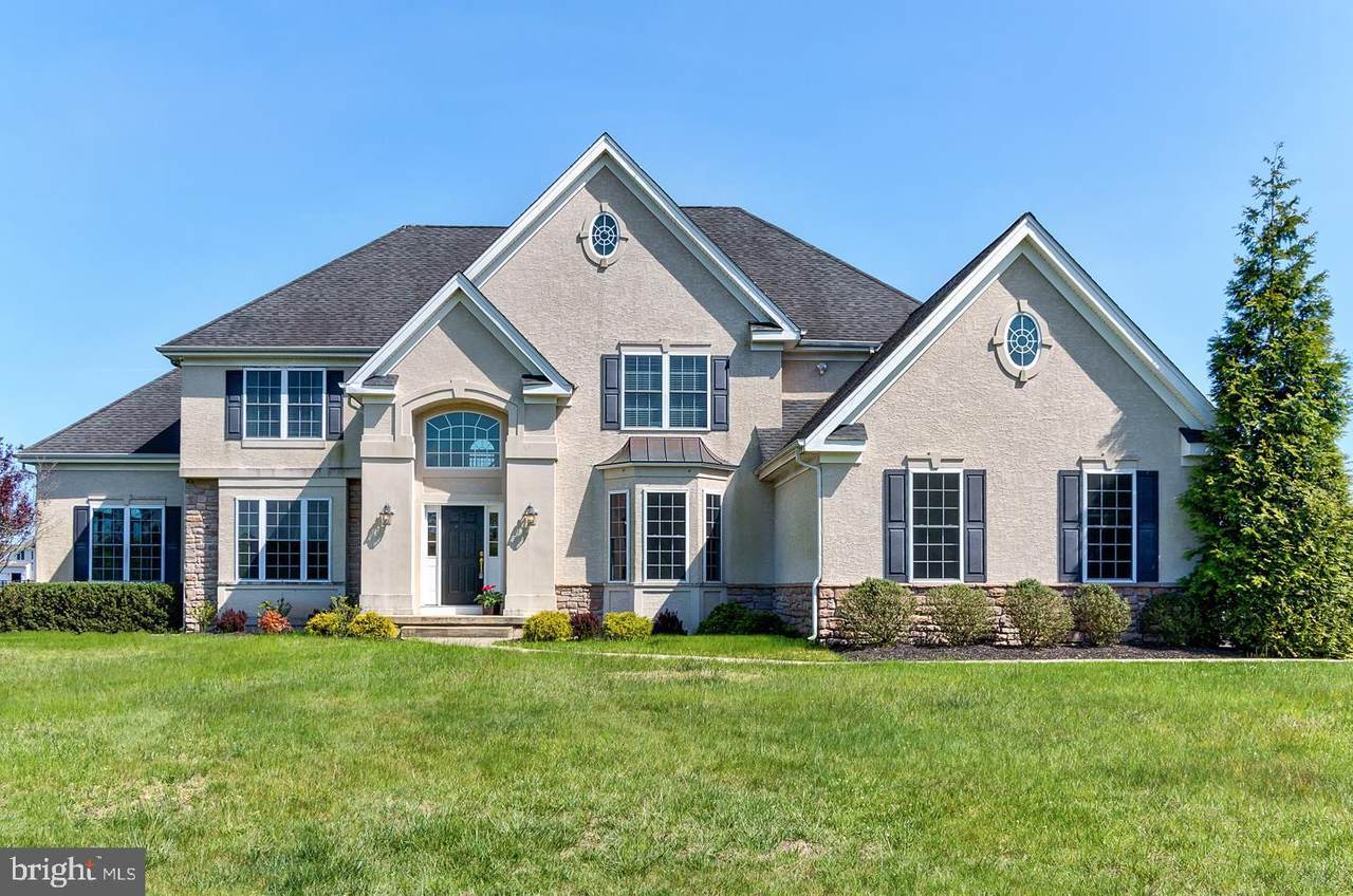 24 Oxford Circle - Photo 1
