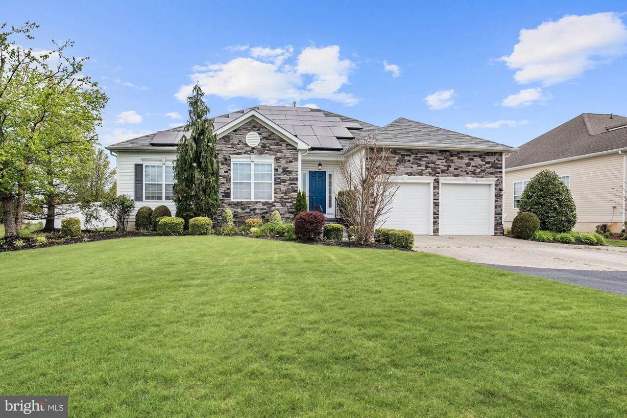 4 Thornwood Drive - Photo 1