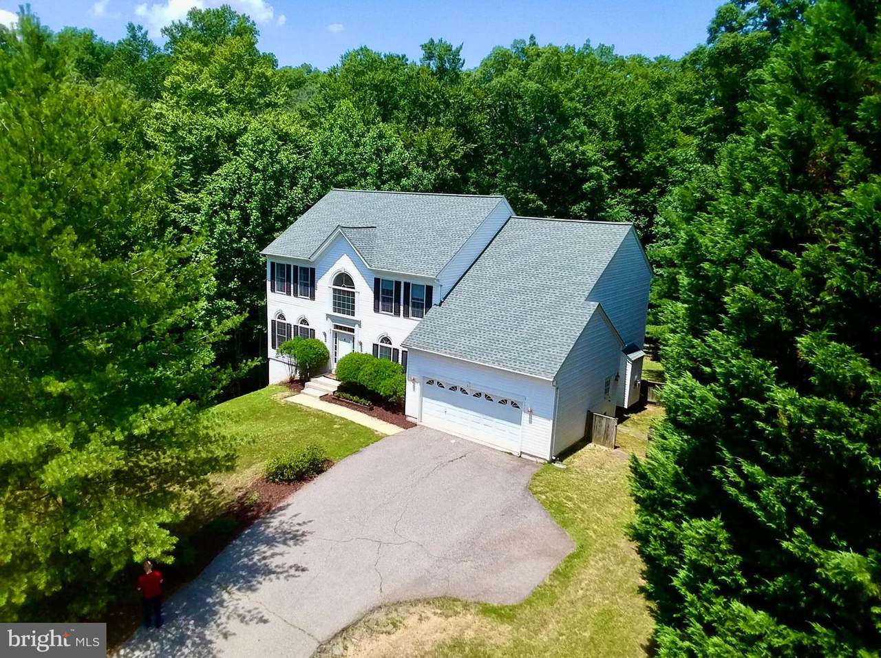 8016 Knightshayes Drive - Photo 1