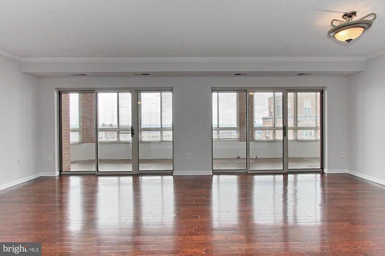 2151 Jamieson Avenue - Photo 1