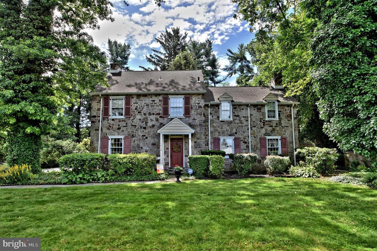 1410 Boyer Boulevard - Photo 1
