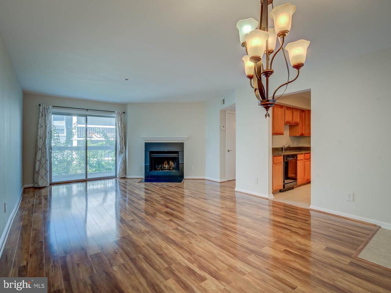 3179 Summit Square Drive - Photo 1