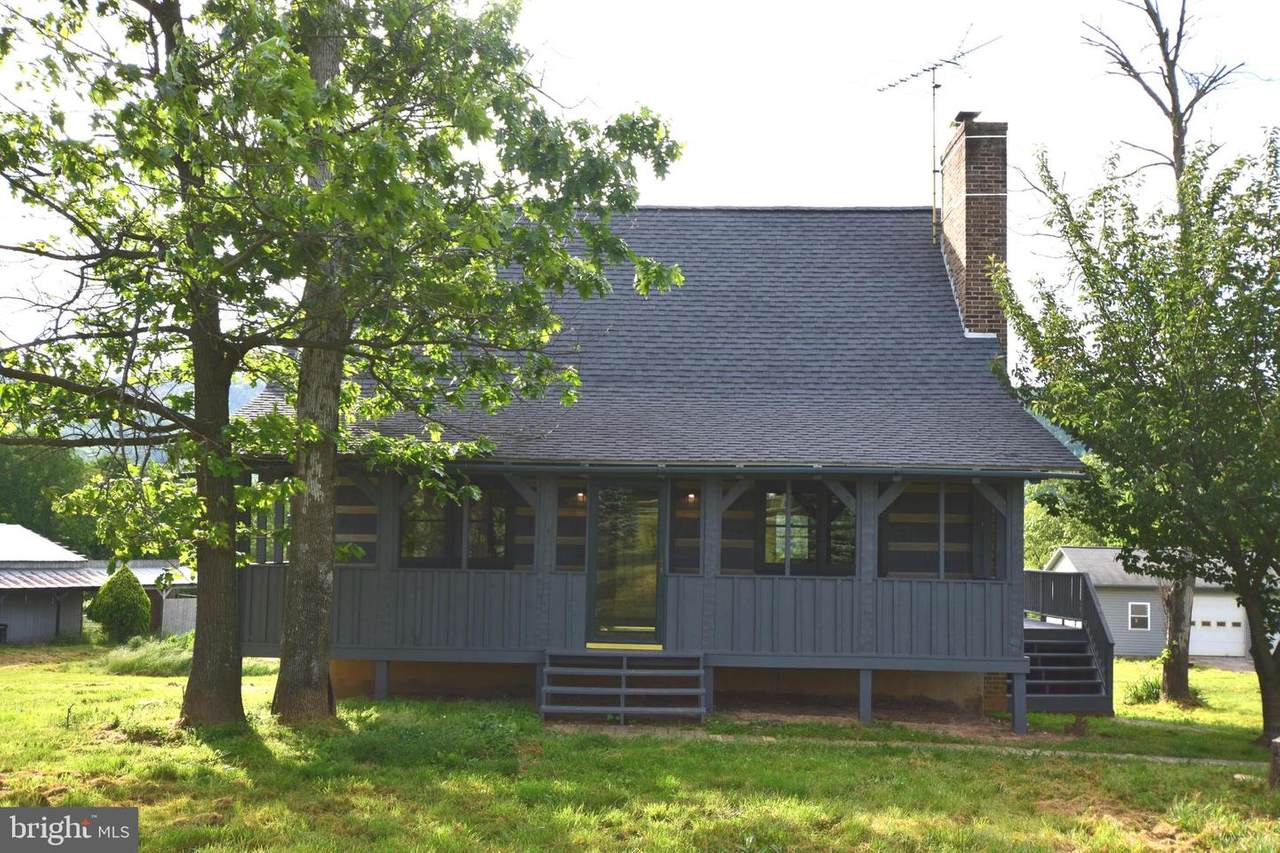 10037 Back Road - Photo 1
