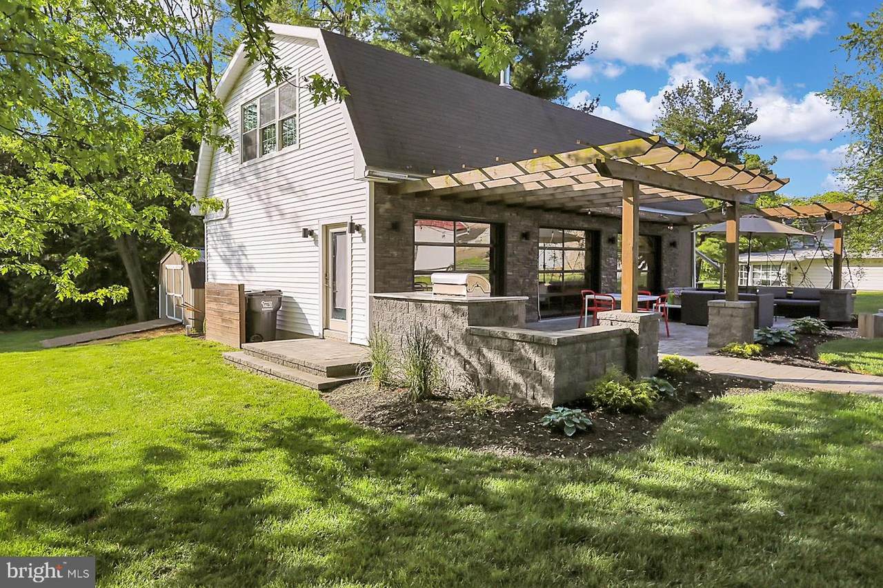 117 Lindbergh Avenue - Photo 1