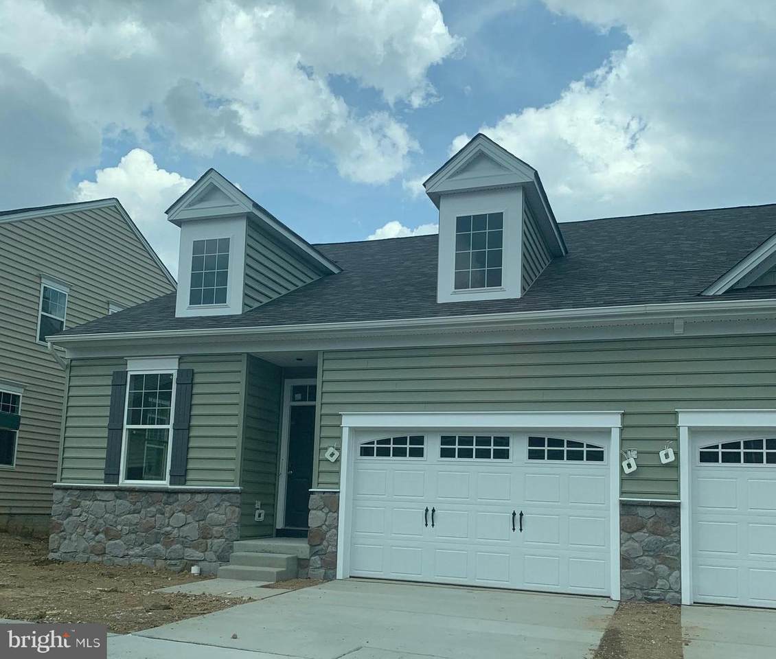 2958 Union Square - Photo 1