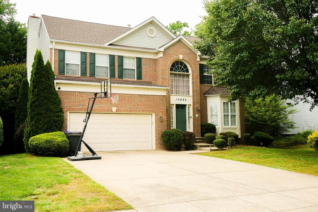 10682 Ashford Circle - Photo 1