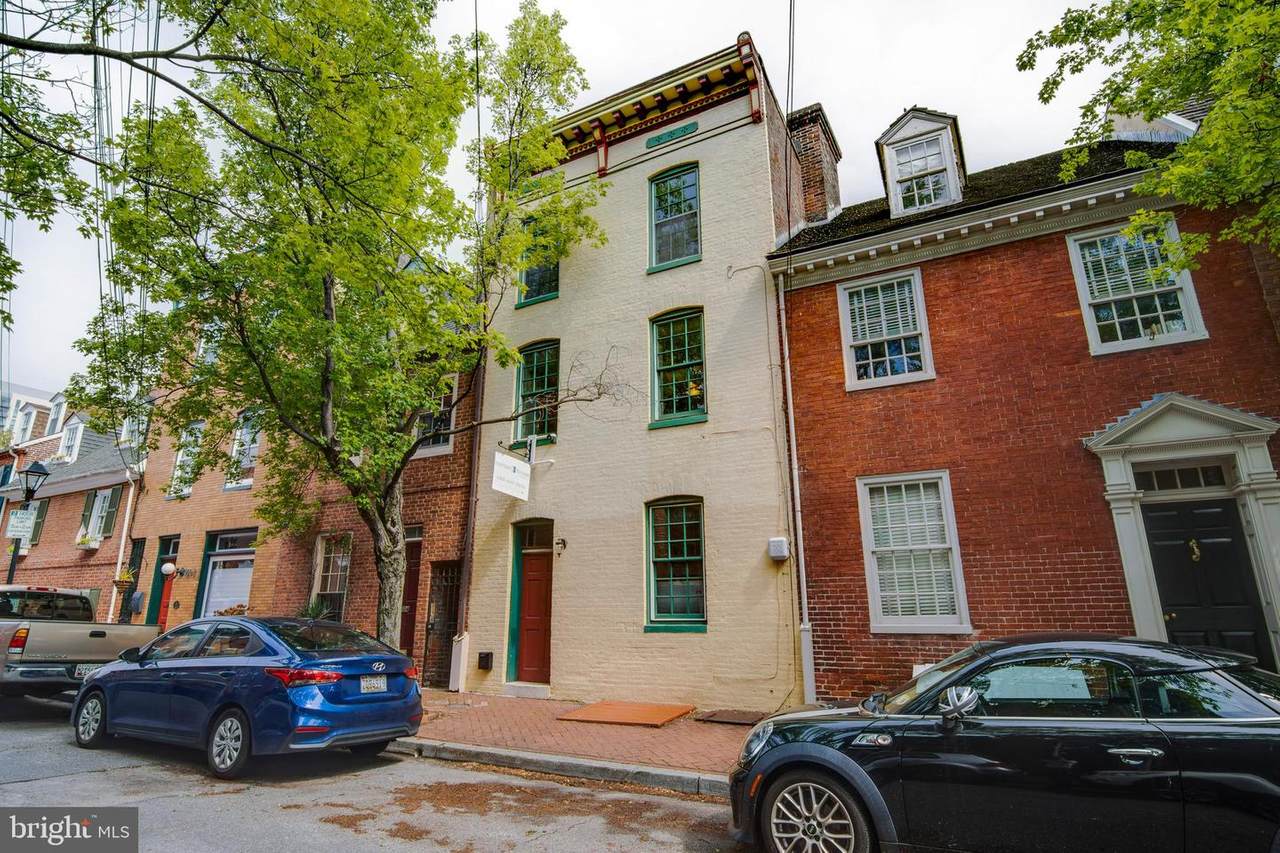 1606 Shakespeare Street - Photo 1