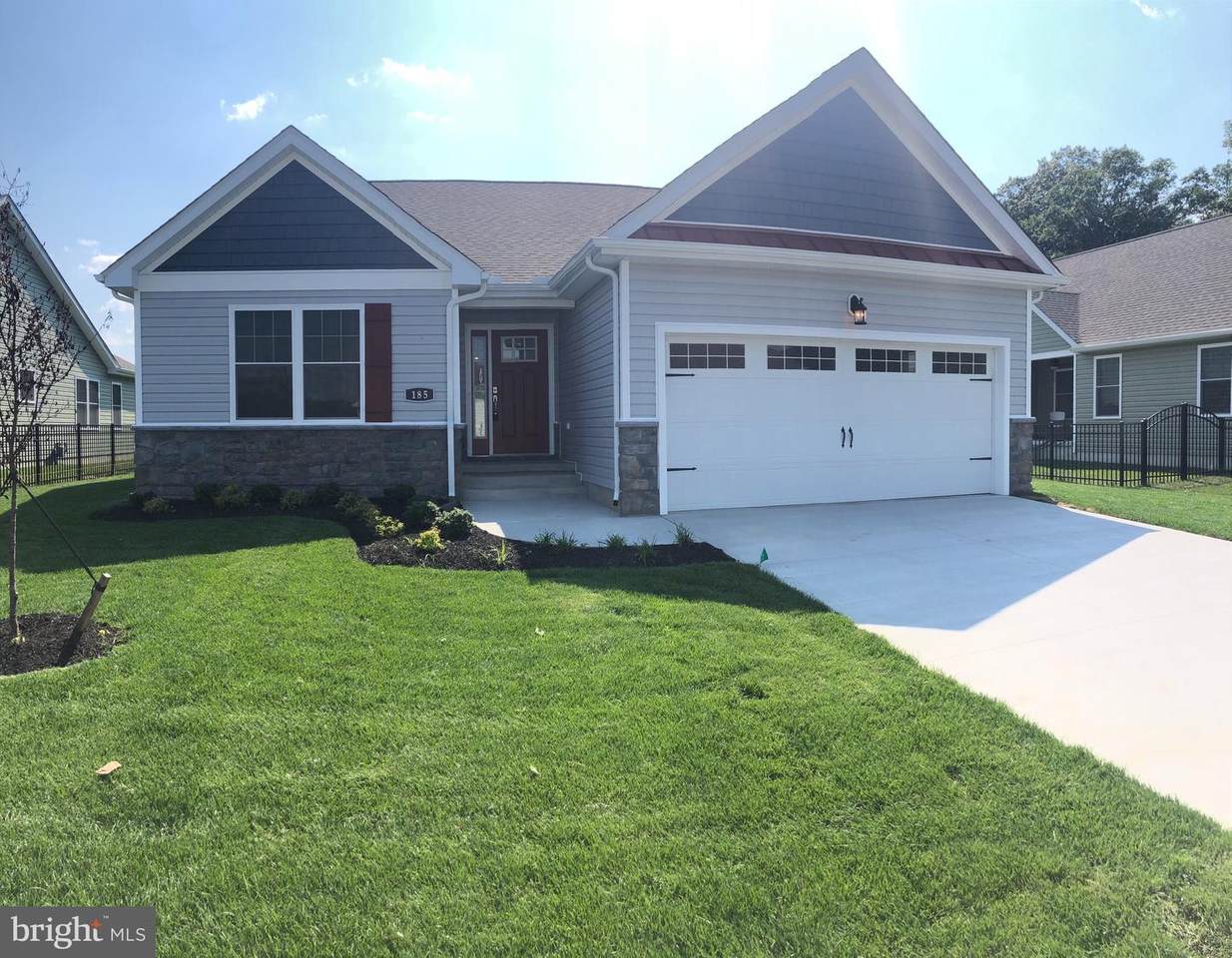 185 Harcourt Dr - Photo 1