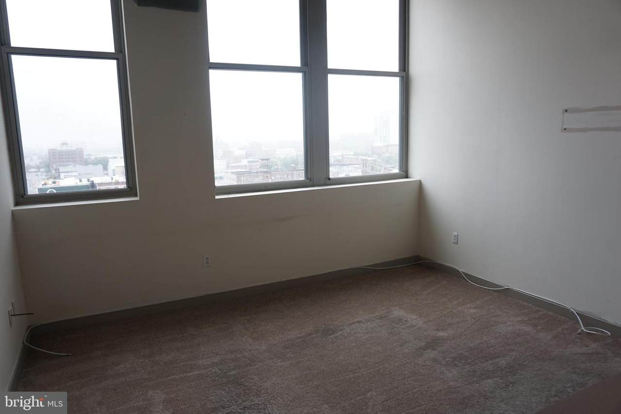 511-19 Broad Street - Photo 1
